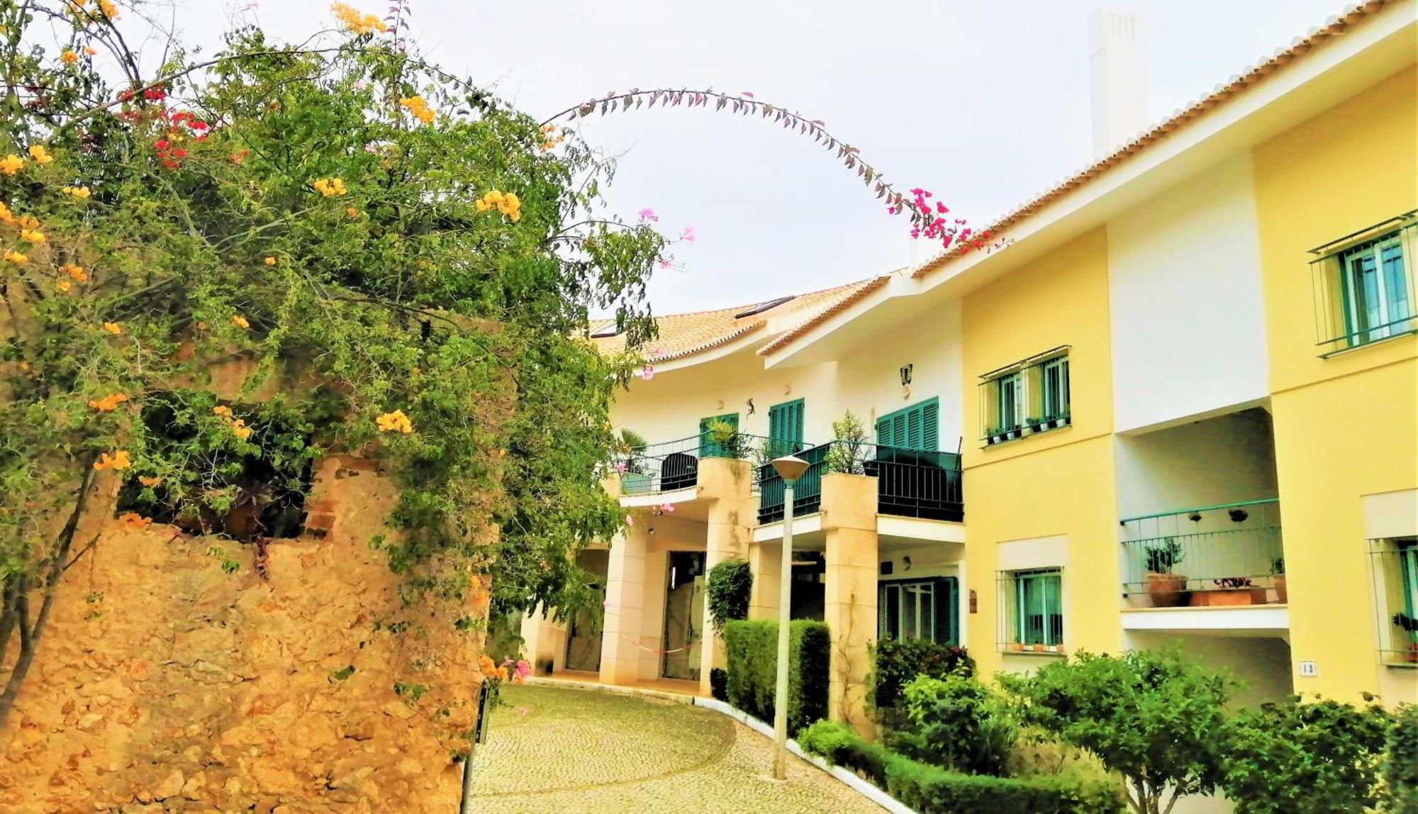 Wonderful Apartment In Ferragudo 2Double Beds Near Beaches And Golf Exterior foto